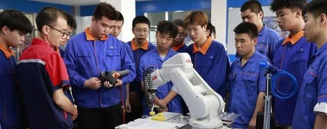 宝鸡职业技术学院师资力量_宝鸡职业院校招聘教师_2024宝鸡职业技术学院教师招聘