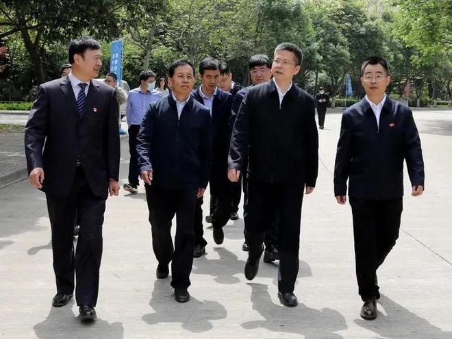 宝鸡职业院校招聘教师_宝鸡职业技术学院师资力量_2024宝鸡职业技术学院教师招聘