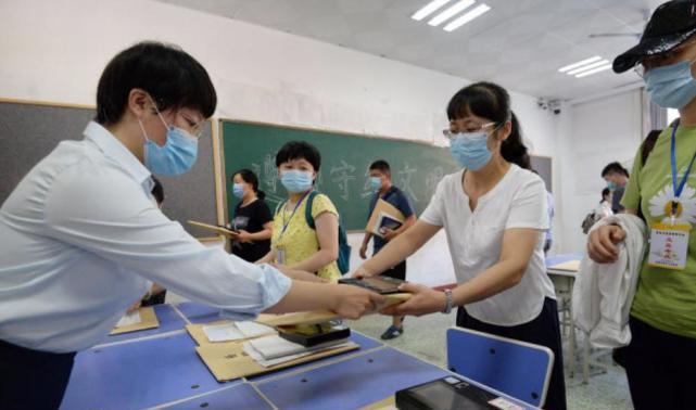 全国各地在编教师真实工资排行榜大揭秘，差距惊人图2