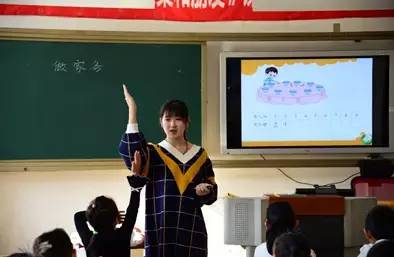 青年总结培养小学教师心得体会_小学青年教师培养总结_青年总结培养小学教师的意义