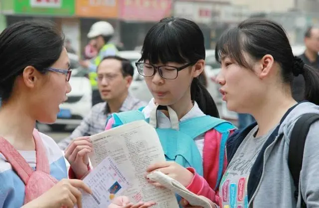 2022教师涨工资_2921年教师涨工资_2024教师工资几月份涨