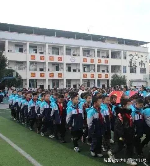 小学教师教育教学工作总结简短_总结小学教育教师工作内容_小学教师教育工作总结