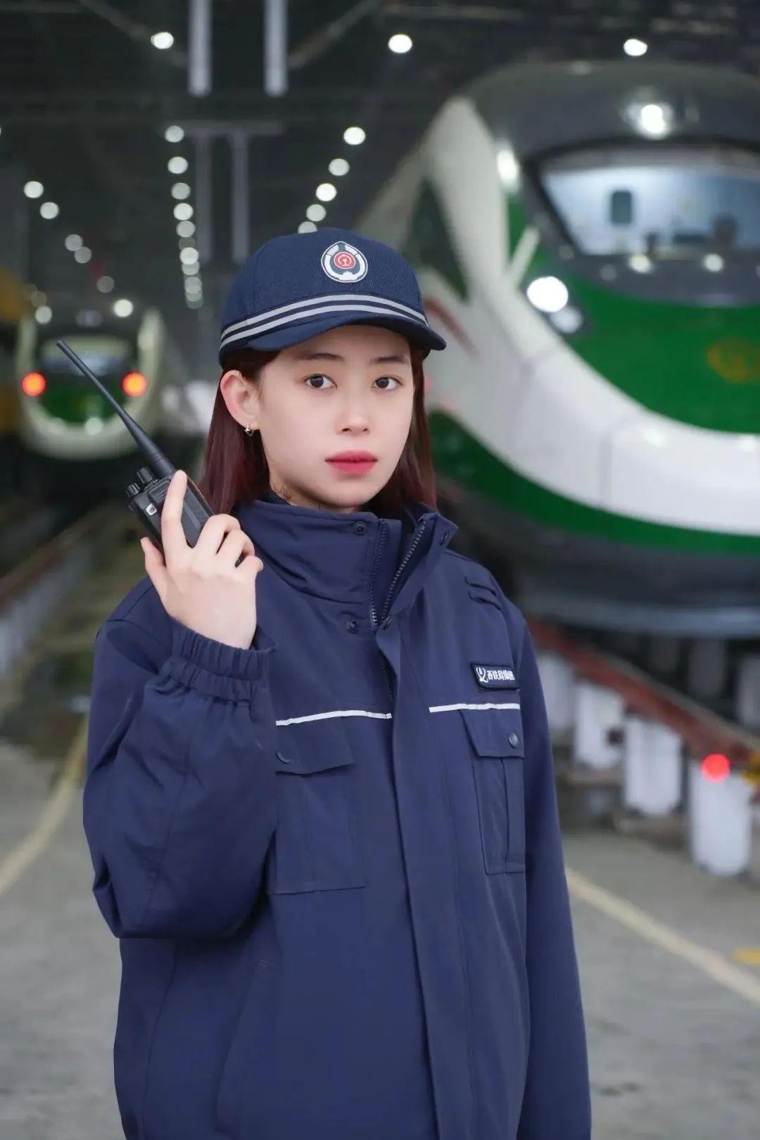 高级工钳工技能鉴定考核试题库_钳工高级工_高级工钳工实操