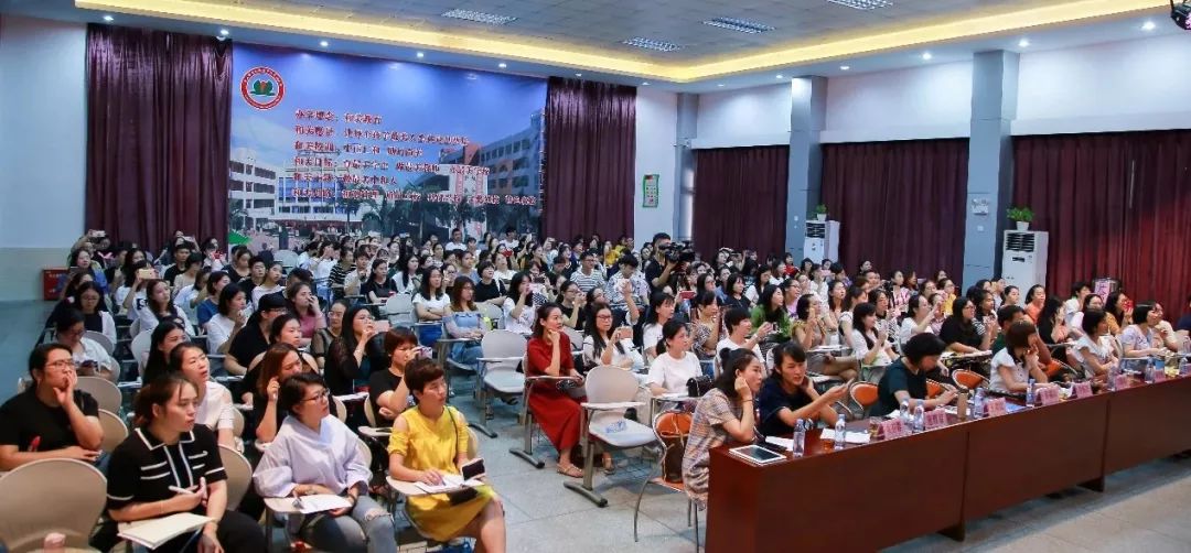 小学音乐教师培训内容_培训小学音乐内容教师心得体会_培训小学音乐内容教师评语