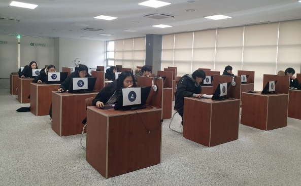 韩国考驾照有几个科目_韩国驾照几个科目_韩国考驾照科目一