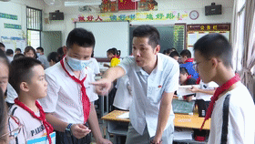 晋江一中英语_晋江市初级中学英语教师培训_晋江中学校长任命公示